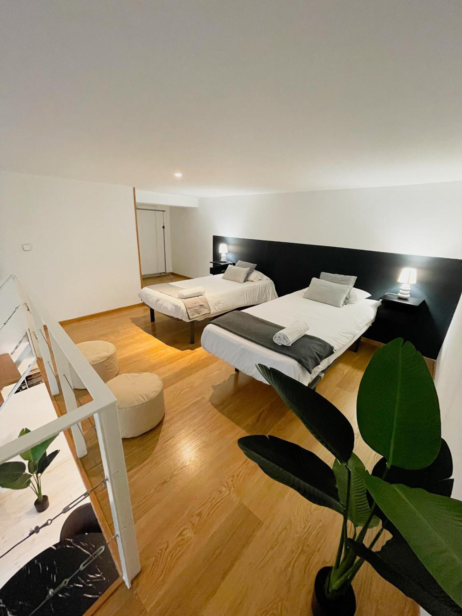 Carretas Duplex Interior Apartment Madrid Bagian luar foto